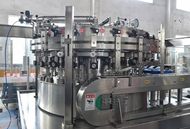 Carbonated Drink & Beer Can Filling Sealing Machine